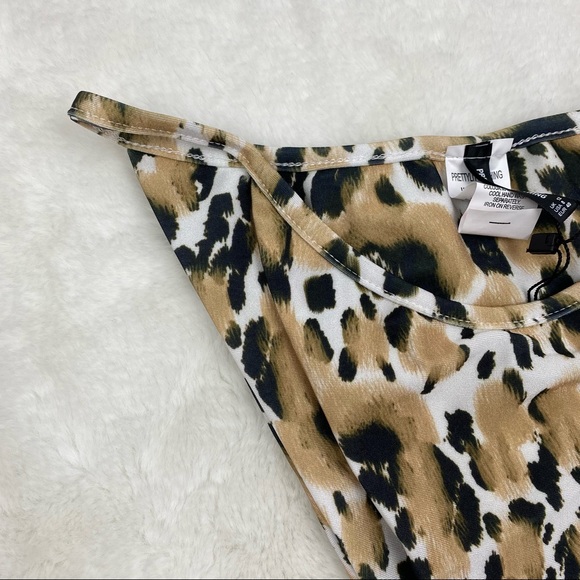 NWT Pretty Little Thing White Animal Bikini Bottoms - Picture 7 of 9